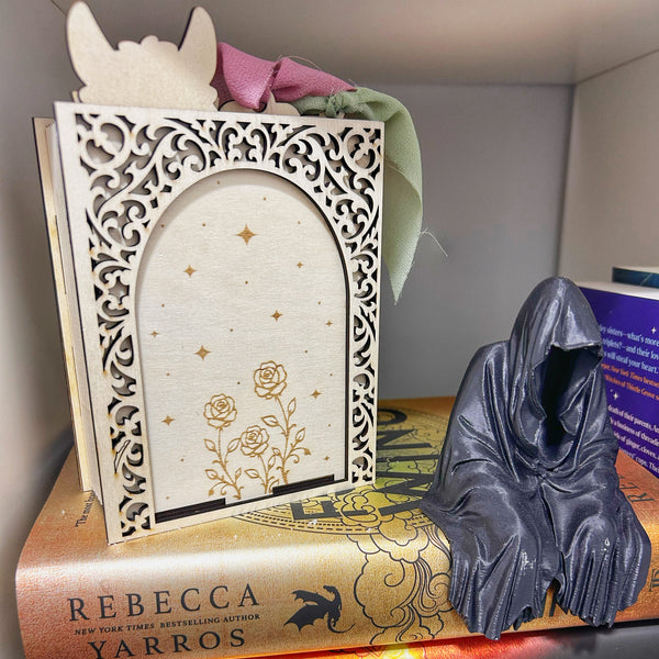 Wooden Romance Reader Bookmark Holder